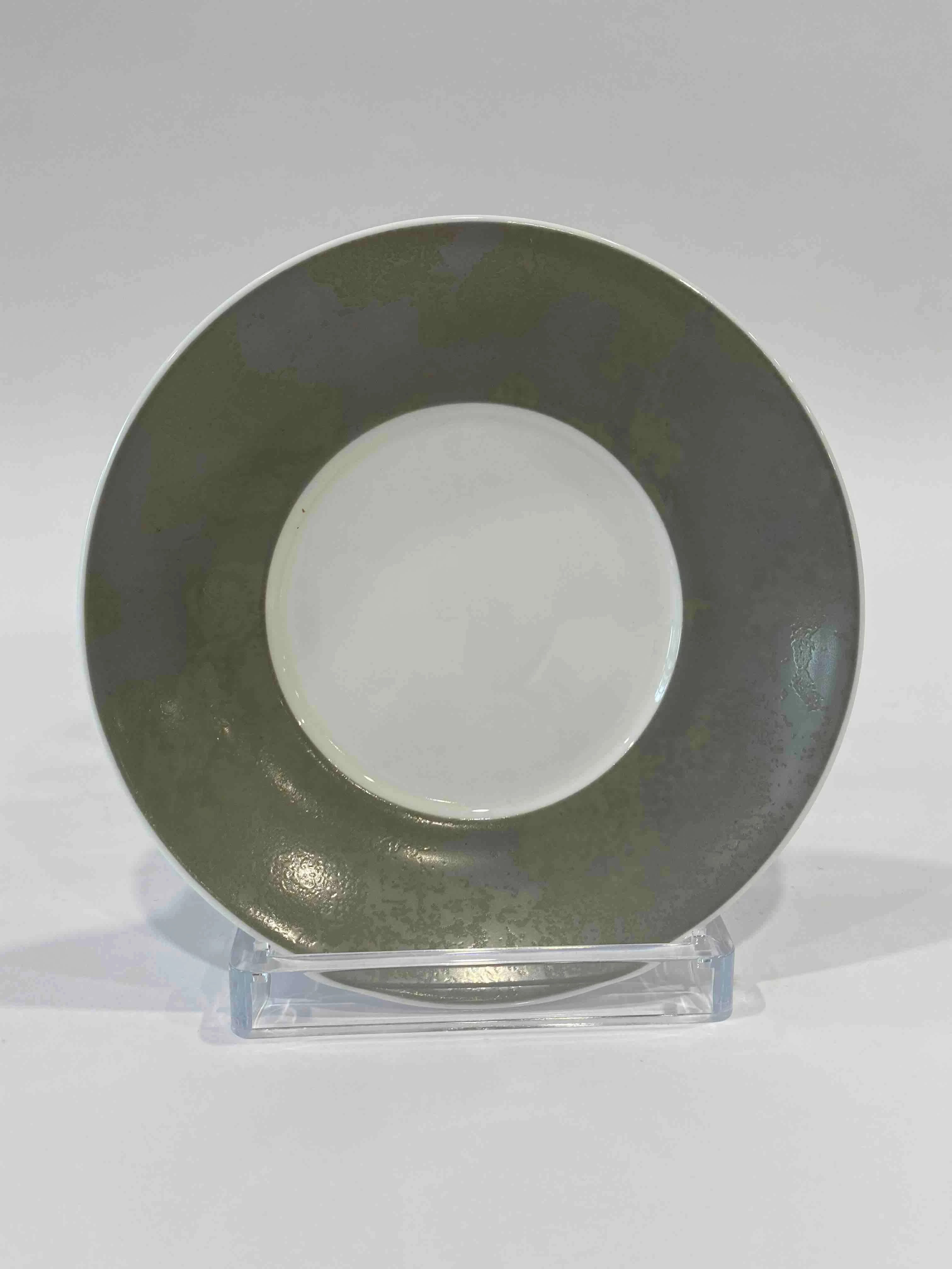 Блюдце круглое Royal Crown Derby Crushed Velvet Grey 15,5 см, Серый
