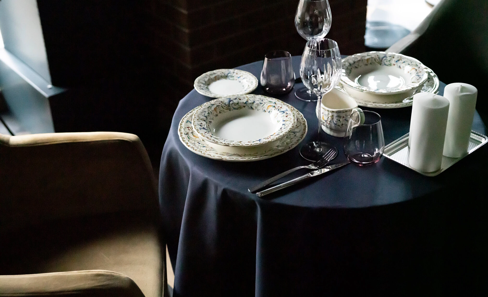 Сервировка романтического стола 1