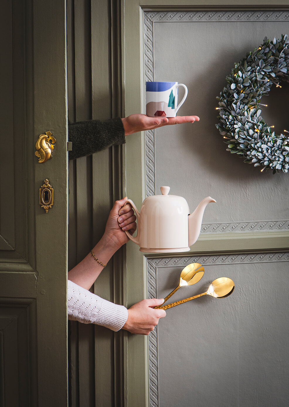 Какая посуда нужна для новогоднего стола 11