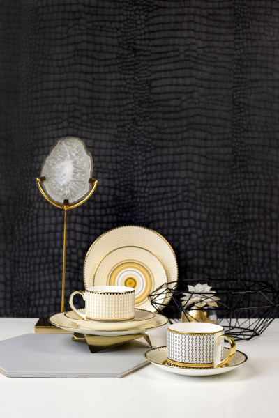 Royal-Crown-Derby-Tableware---Oscillate--2
